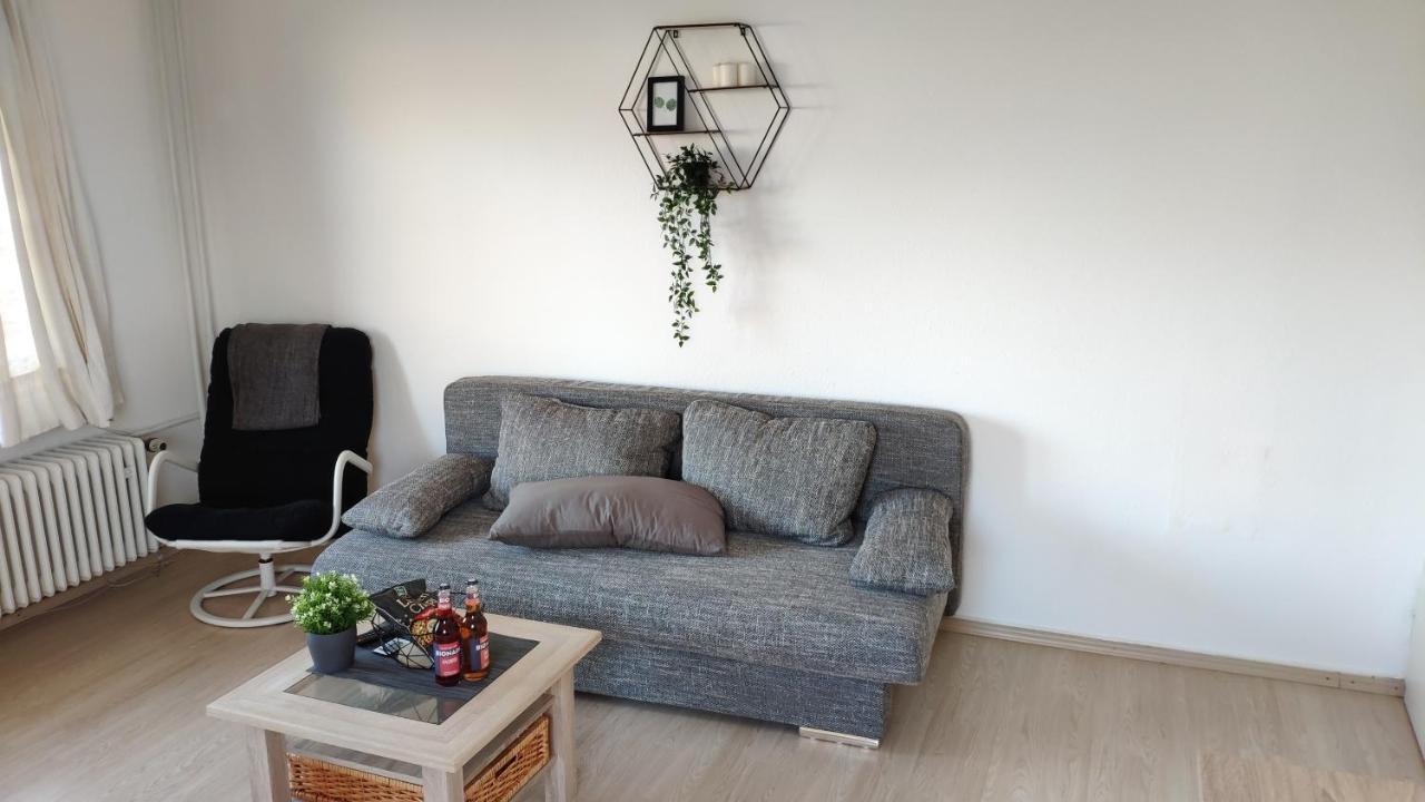 Zen Apartments - Geraumig Fur 4 - Zentral - Balkon - Netflix คาร์ลสรูเฮอ ภายนอก รูปภาพ